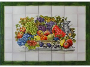 Bodegón de azulejos cerámicos con frutas