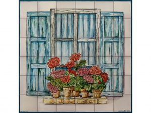 Azulejos ventana con geranios
